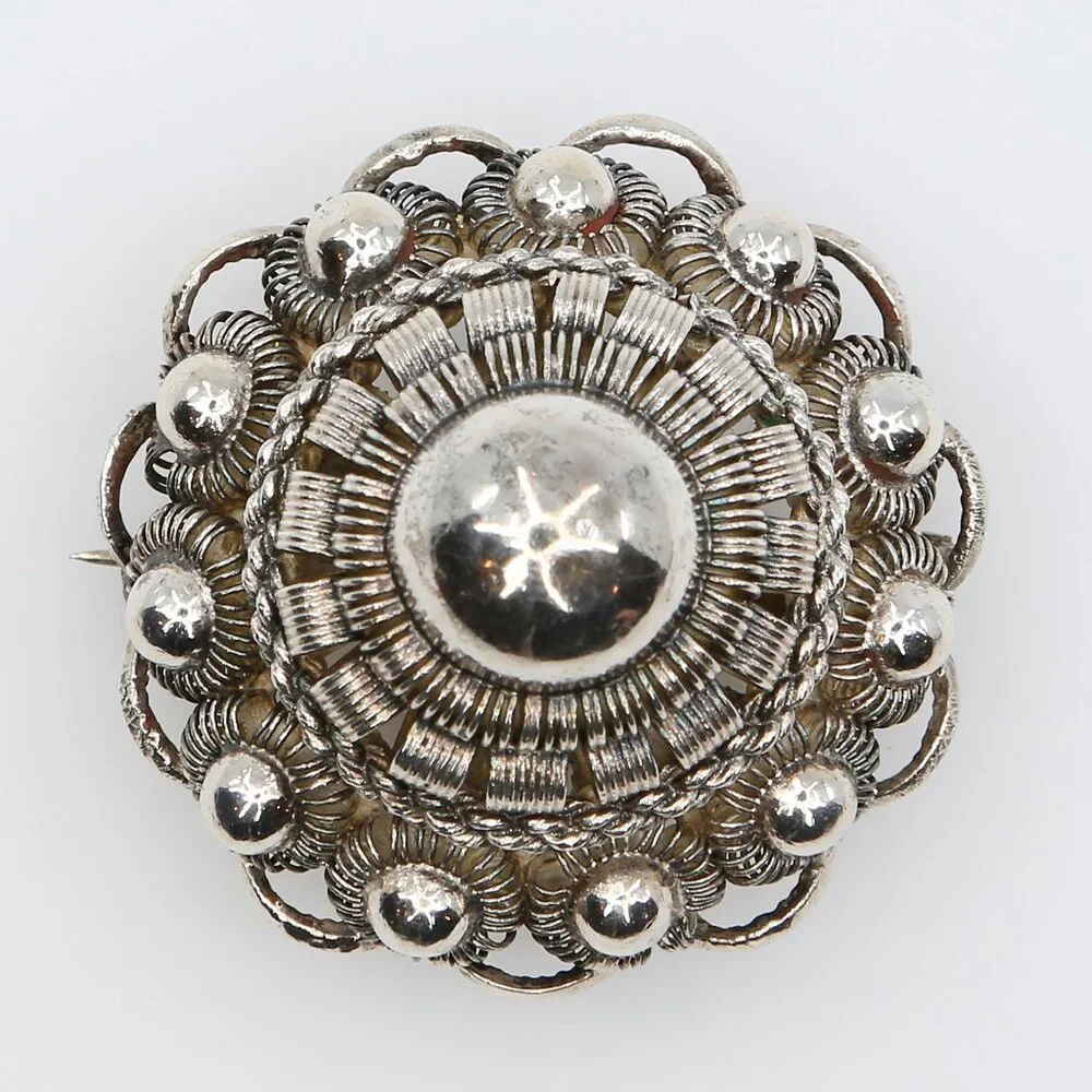 Antique Victorian Silver Filigree Cannetille Wirework Domed Brooch‎ 1890s